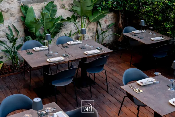 Tiffany XL table by Scab Design