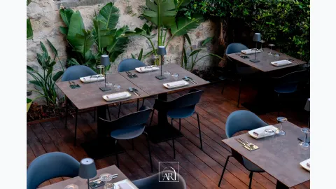 Tiffany XL table by Scab Design