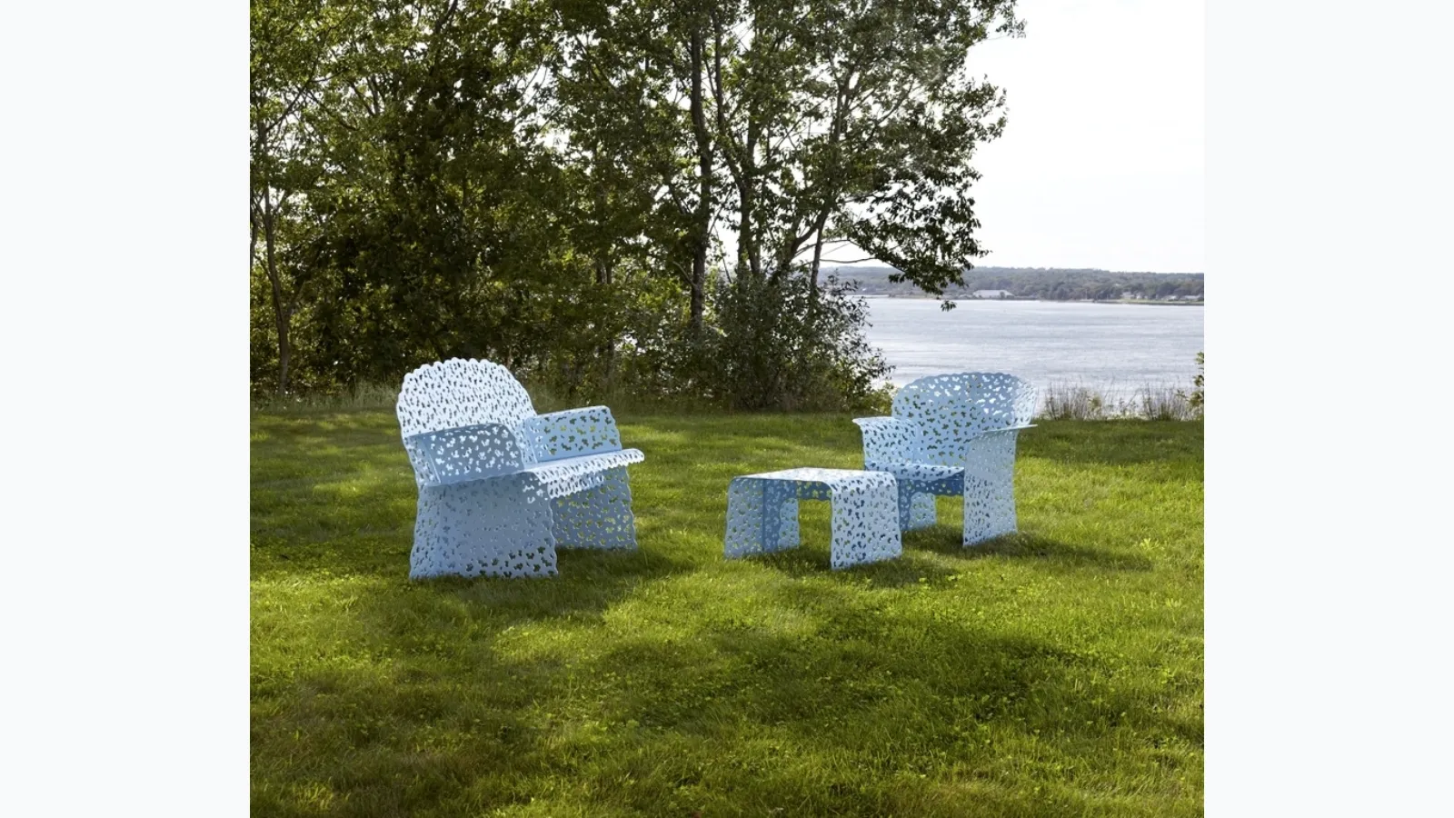 Knoll's Topiary® outdoor furniture