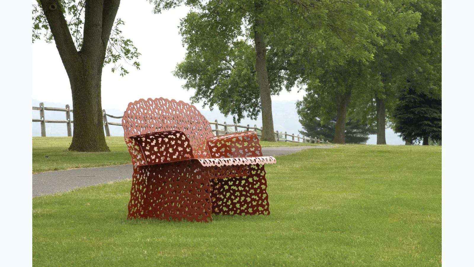 Topiary® outdoor furniture by Knoll