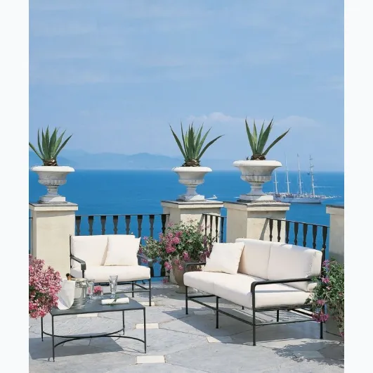 Tuscany outdoor iron furniture by Unopiu