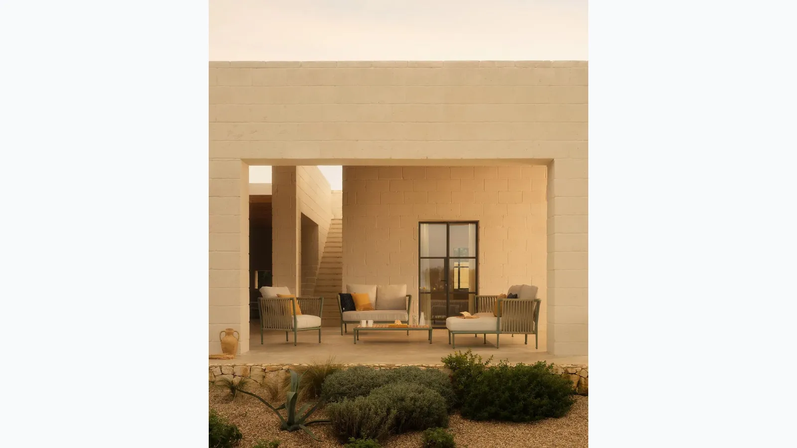 Outdoor furniture Treble by Unopiu