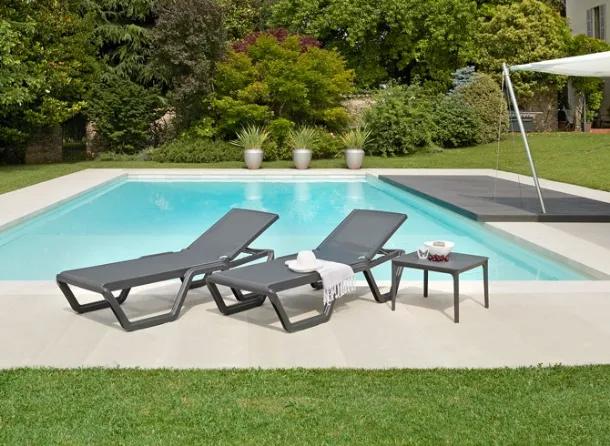 Elegant and functional sunlounger Vela by Scab Design.