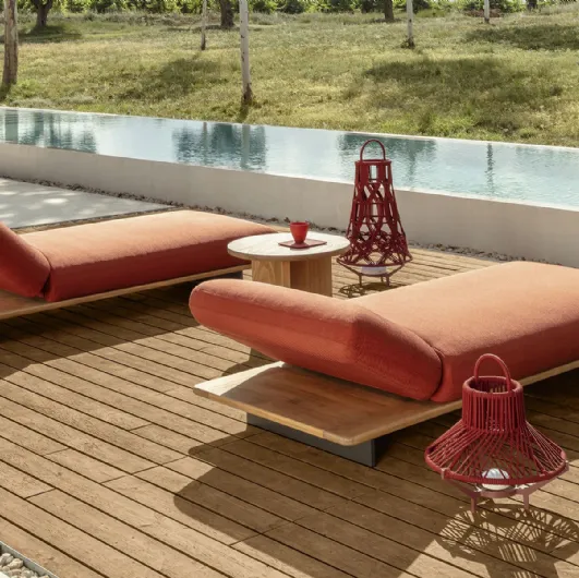 Venice sun lounger in fabric and Talenti wood.