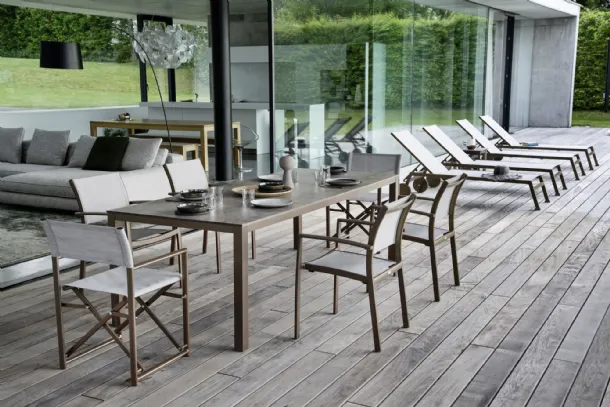 Outdoor furniture Victor in HPL, fabric, and metal by Varaschin.