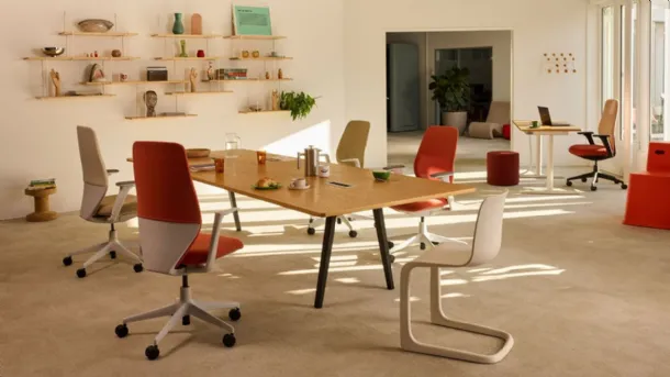 ACX Pad Operating Chair by Vitra