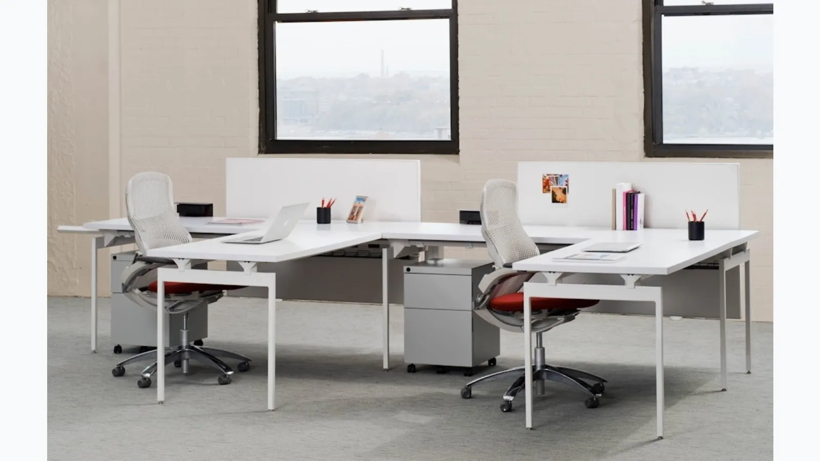 Knoll's Antenna Chest of Drawers