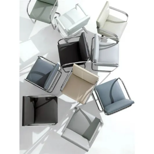Guest seating and waiting in the Brno Flat Bar Side Chair by Knoll.