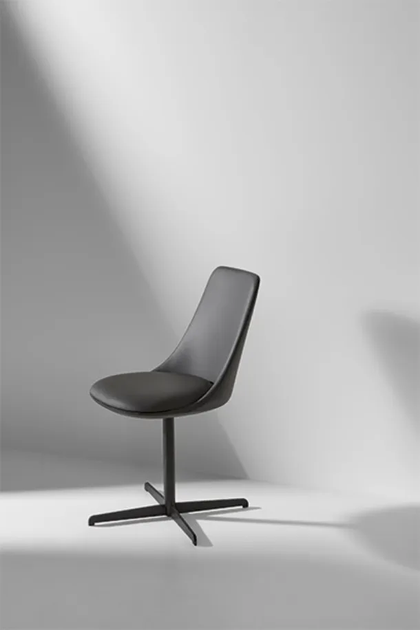 Itala Office chair by Bonaldo.