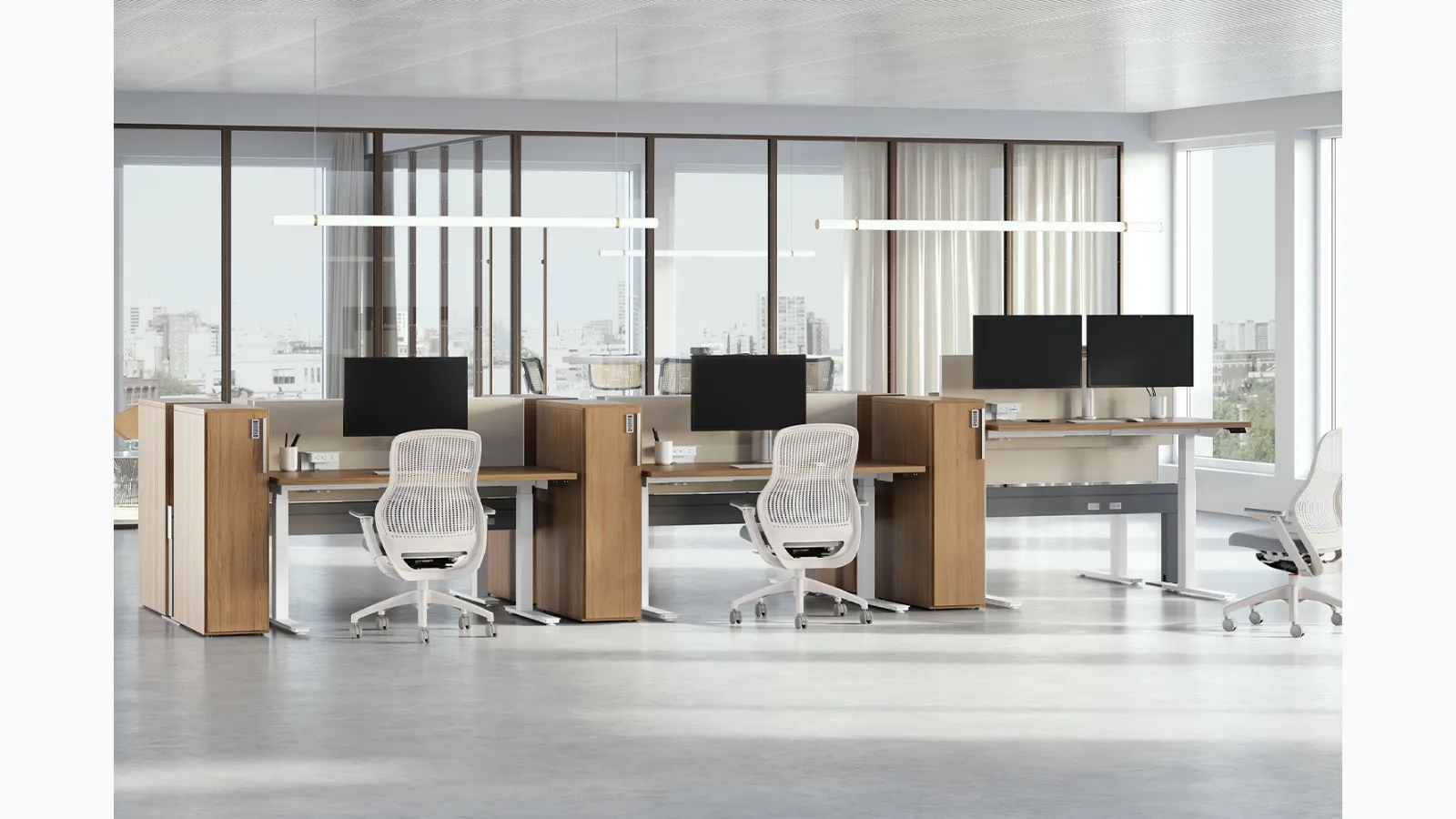 Knoll's Lev Operative Desk