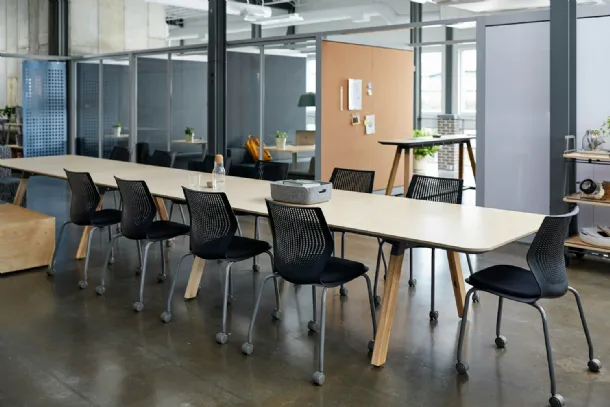 Knoll's MultiGeneration Guest Seating.