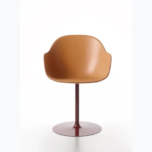 Seated guests and awaiting the New Lady Calyx by Alias.