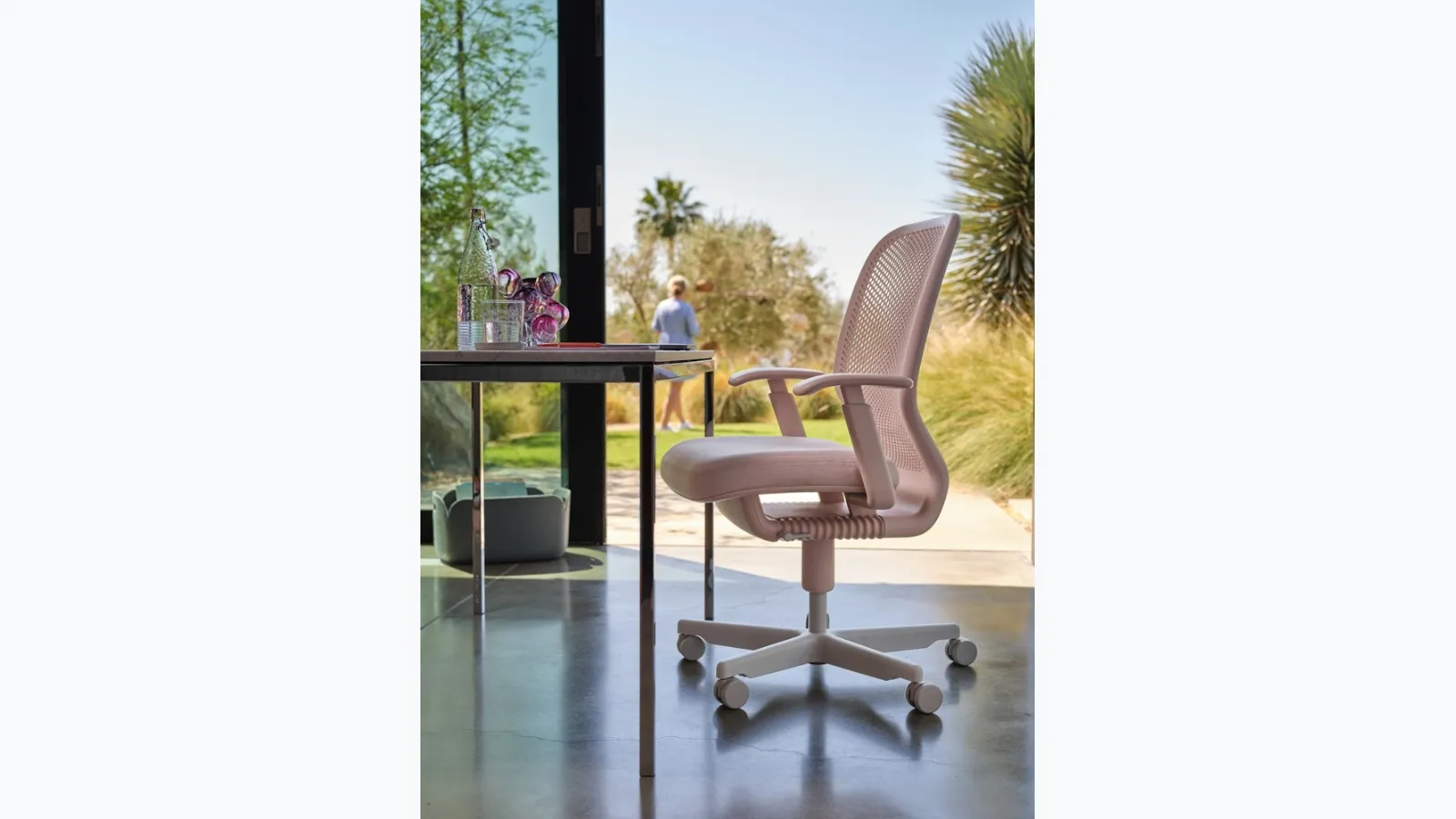 Newson Task Knoll's Operative Seating