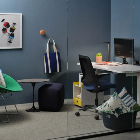 Knoll's Ollo Operative Chair with Knit Back