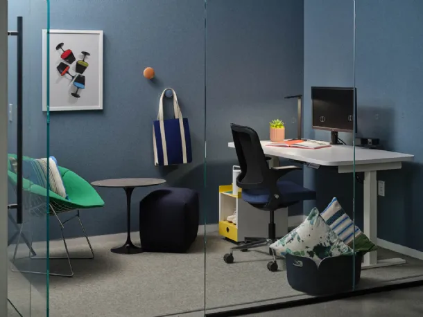 Knoll's Ollo Operative Chair with Knit Back