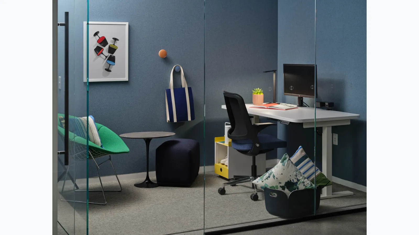 Knoll's Ollo Operative Chair with Knit Back