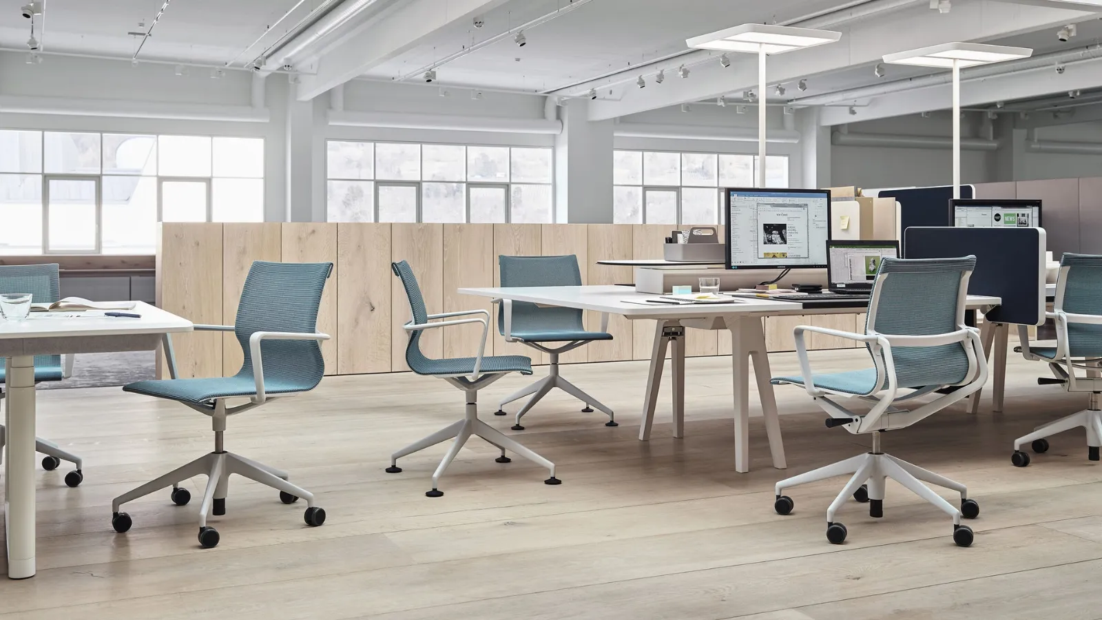 Operational Seating Physix Studio by Vitra
