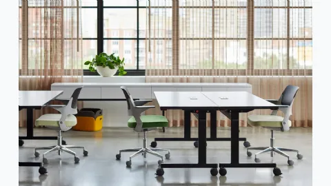Knoll's Pixel Simplified Tables Operational Desk