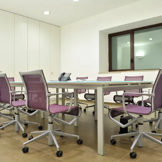 Rollingframe operational chair by Alias