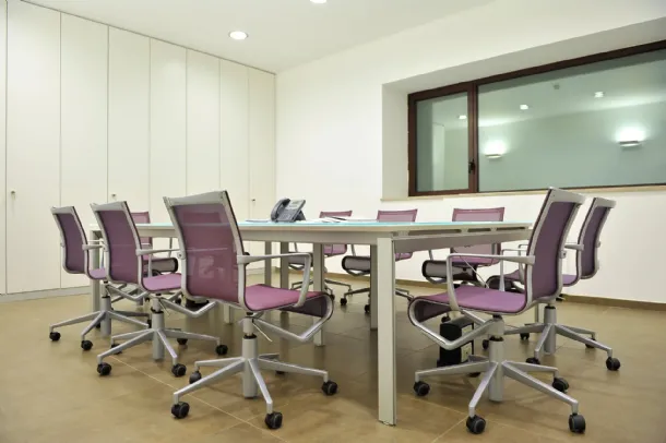 Rollingframe operational chair by Alias