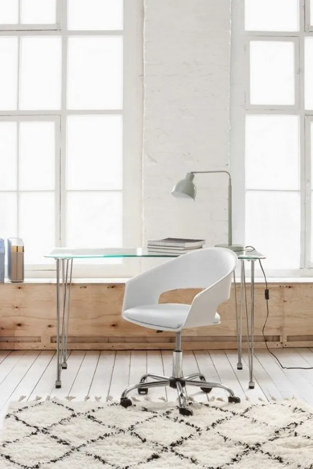 Operational desk in glass and steel Rondò by Bizzotto.