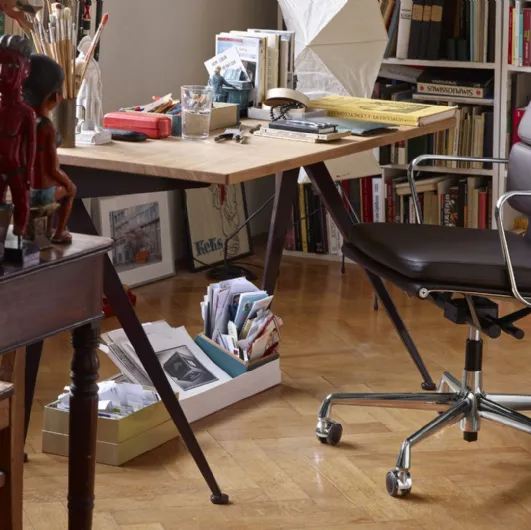 Soft Pad Chairs EA by Vitra Operating Chair