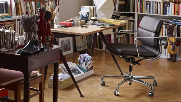 Soft Pad Chairs EA by Vitra Operating Chair