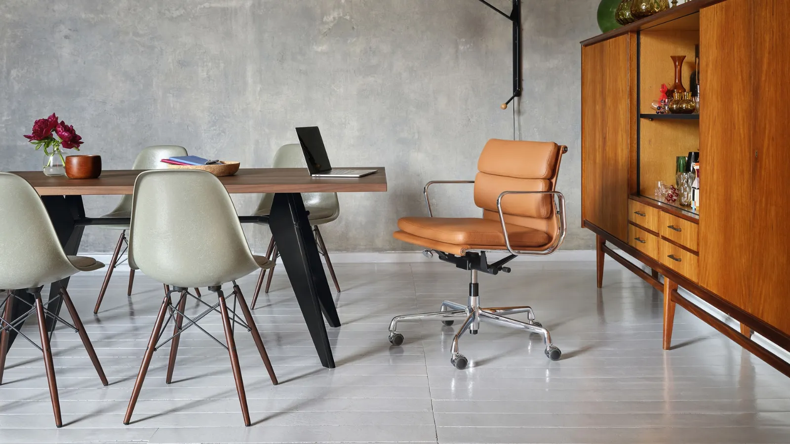 Executive Soft Pad Chair EA by Vitra
