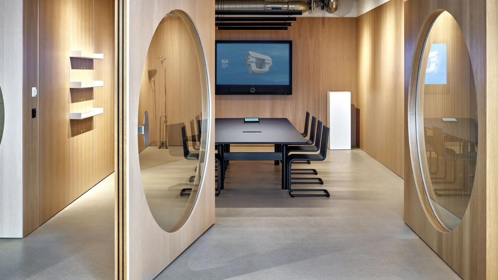 Tyde 2 Meeting Tables by Vitra Operational Desk