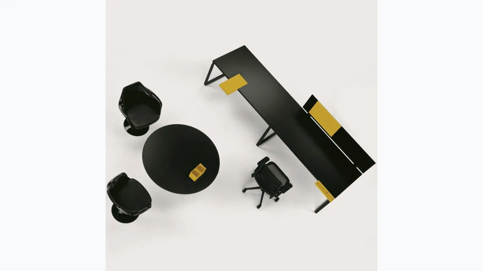 Knoll's Wa Operative Desk.