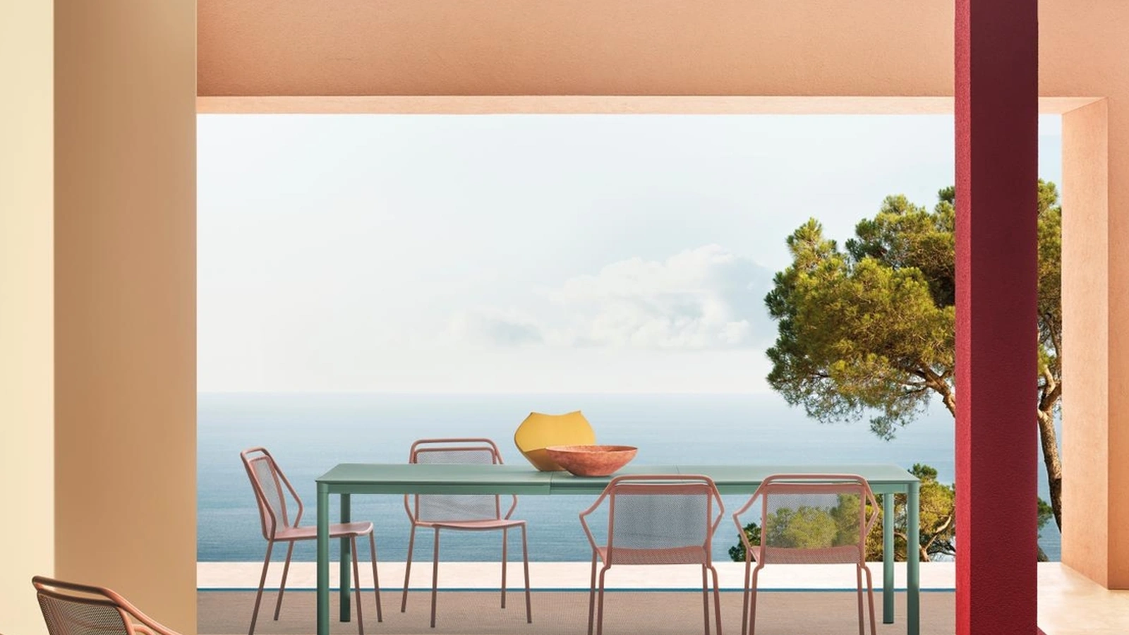 Pedrali Alu extendable table