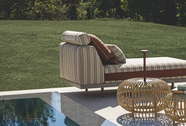 Atlas outdoor sunbed by Flexteam