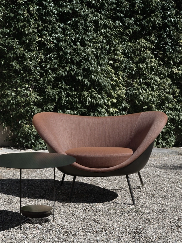 D-154-2 Armchair by Molteni & C