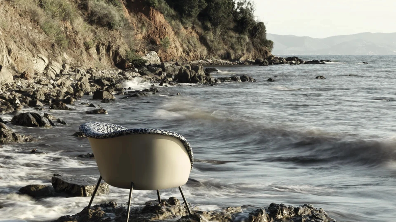 D-154-2 armchair by Molteni & C