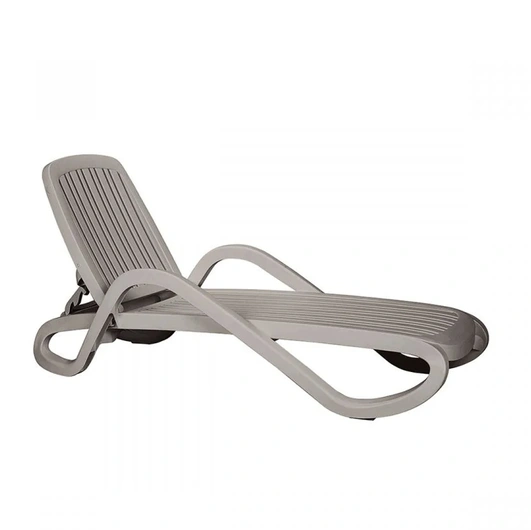 Stackable sun lounger with adjustable backrest in four different positions Eden by Nardi.
