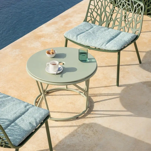 Wild painted aluminum coffee table by Fast