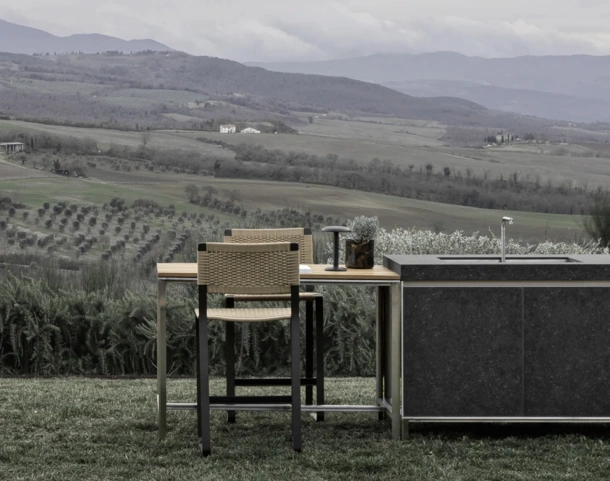 Green Point Stool in polypropylene rope by Molteni & C