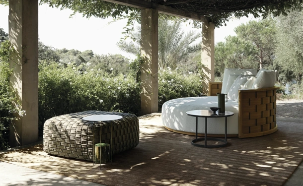 Hyde fabric pouf by Molteni & C