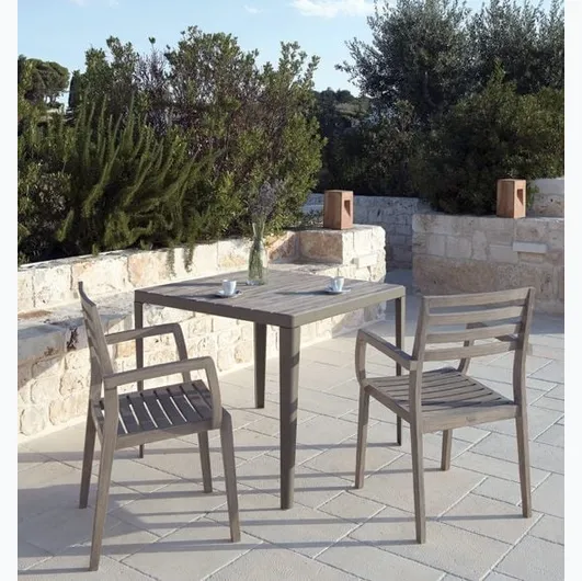 Square Laren table by Ethimo.