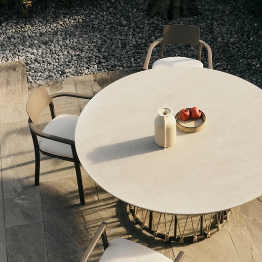 Makena chair in aluminum by Bizzotto