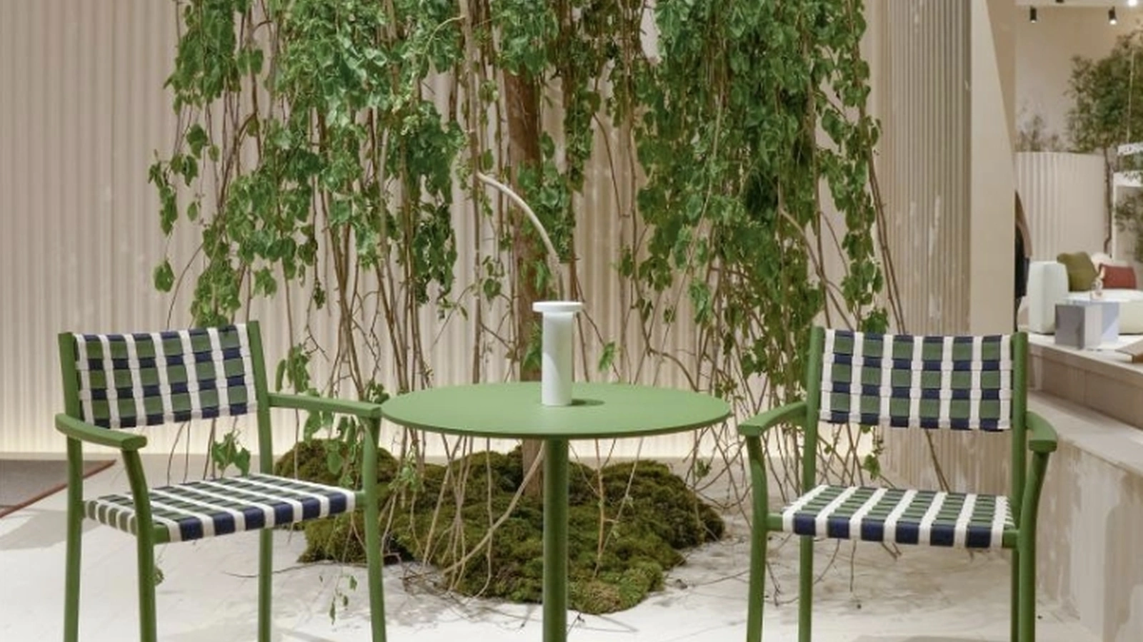 New Guinea Chair in polypropylene yarn by Pedrali