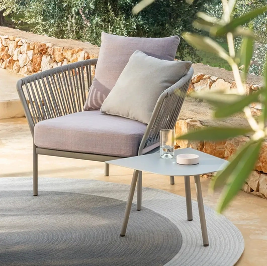 Ria armchair by Fast