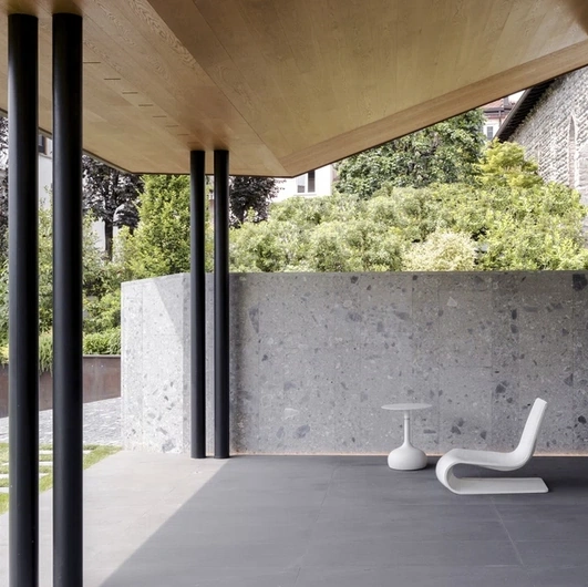 Saen XS Outdoor coffee table by Alias