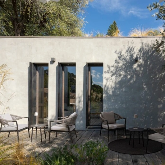 Millor Living Room in Aluminum by Bizzotto