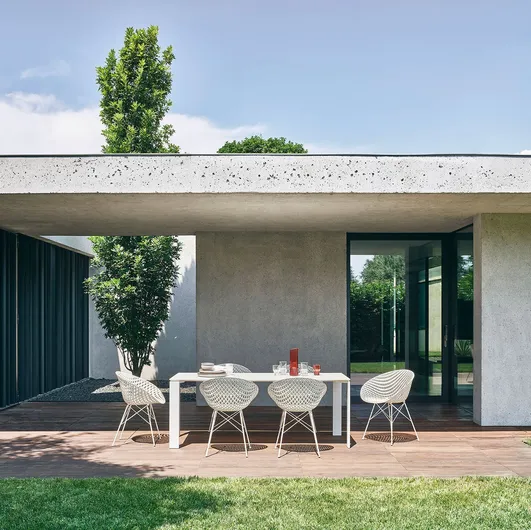 Outdoor Smatrik chair by Kartell