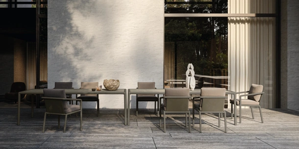 Soleva Tables and Chairs by Molteni & C