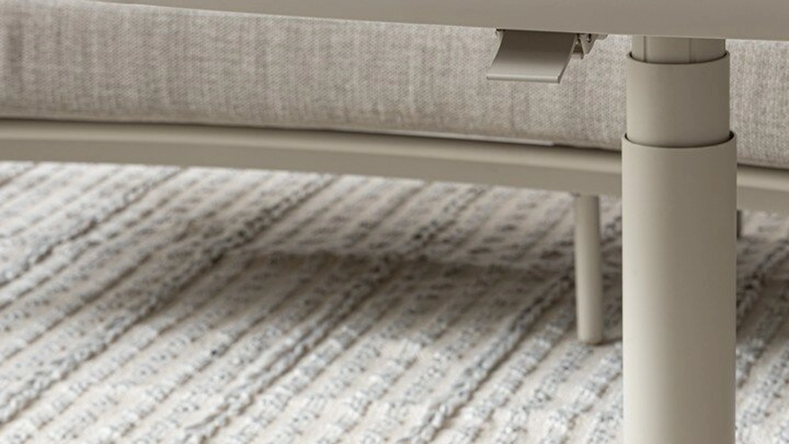 Height-adjustable Talete table in Bizzotto sinterized stone