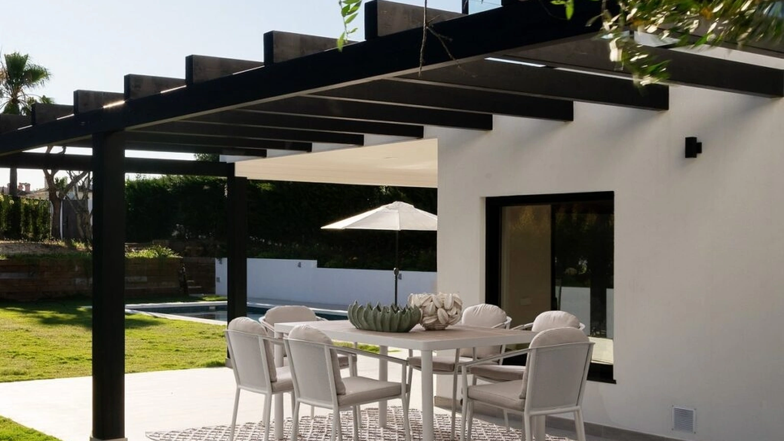 Ulises Table and Chairs by Bizzotto