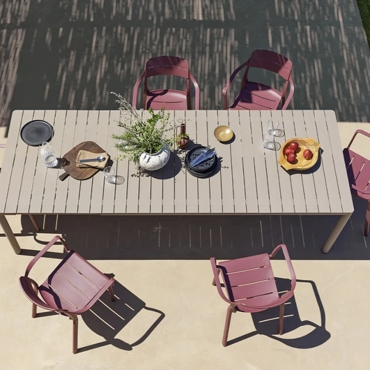 Extendable outdoor table Tevere 210 by Nardi
