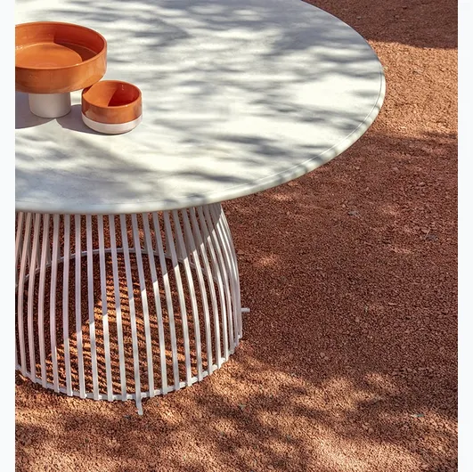 Round Venexia table by Ethimo